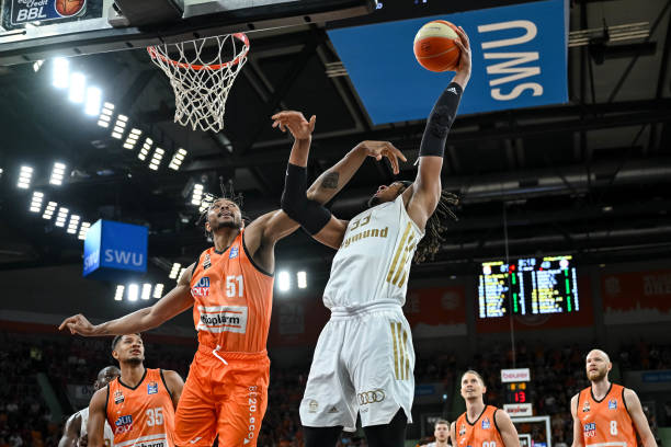 以实际行动 以实际行动