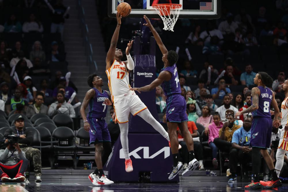 边后卫与年 边后卫与年